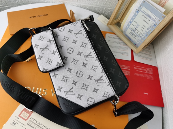 ルイヴィトンバッグ背面デザイン